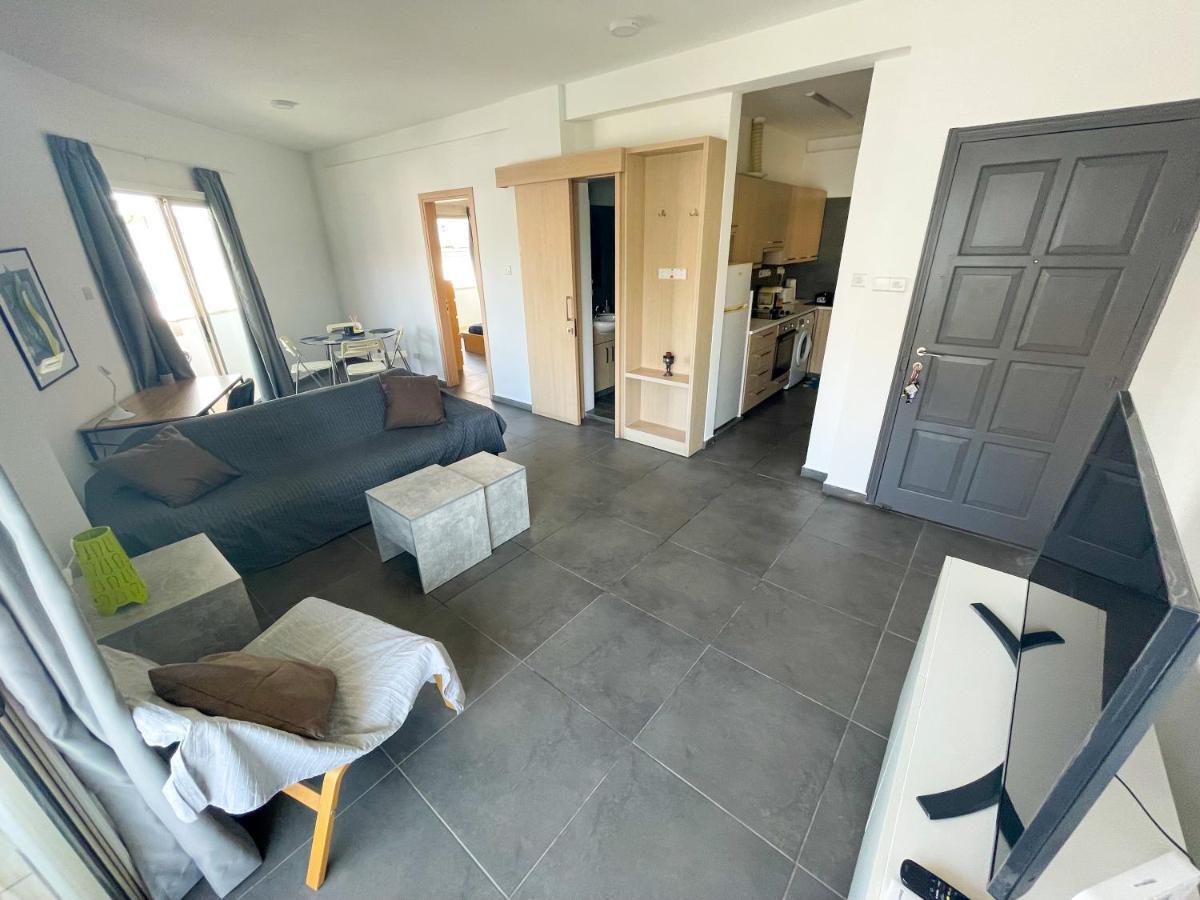 High Speed Holiday Apartment Ларнака Экстерьер фото